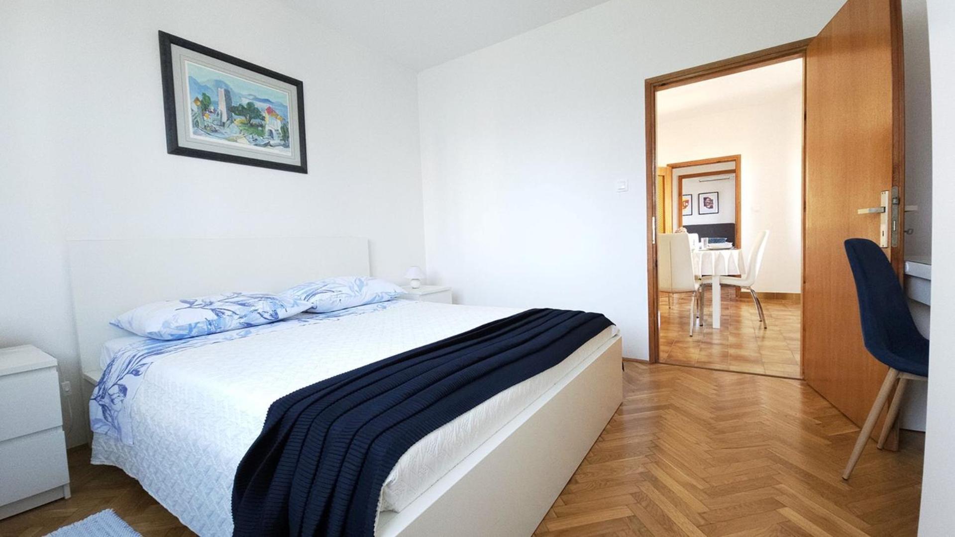 Jole - A4 -two Bedrooms - Close To The Center Apartment *
