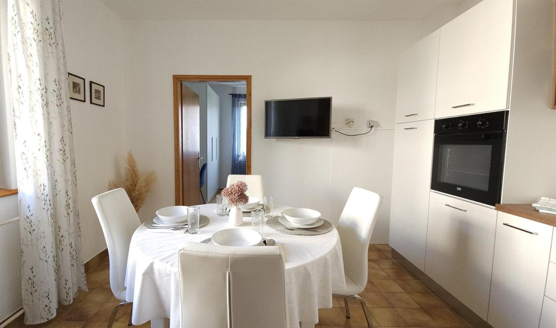 Apartment Jole - A4 -two Bedrooms - Close To The Center Poreč